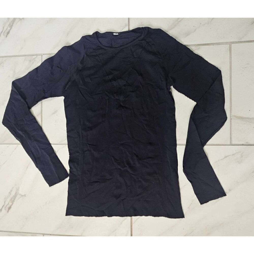 Lululemon Dark Navy Blue Reveal Long Sleeve Size 4/6 RARE Special Edition Breeze